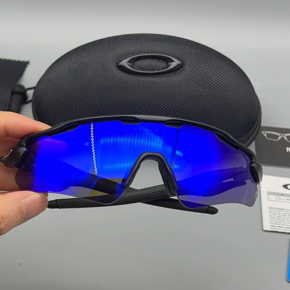 Oakley size one